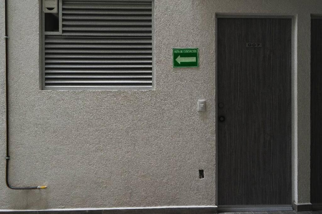 Casa A Una Calle Del Kiosko Morisco. Meksika Dış mekan fotoğraf